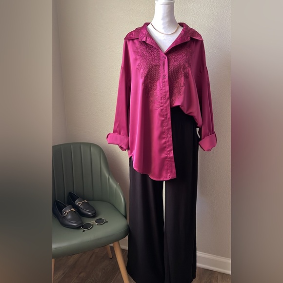 NWT - Listicle Popplin Magenta Embroidered Oversized Cool Girl Button Up - Picture 1 of 14